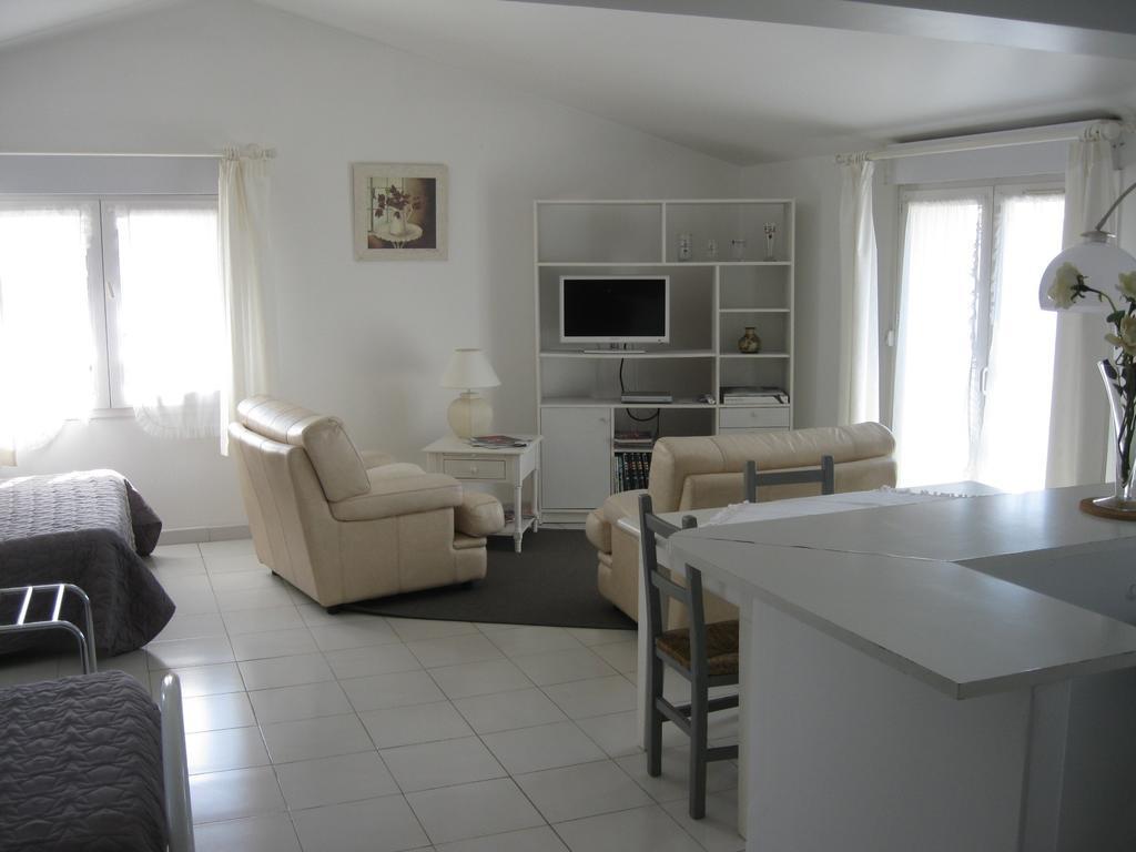 Apartments La Madeleine Авіньйон Номер фото